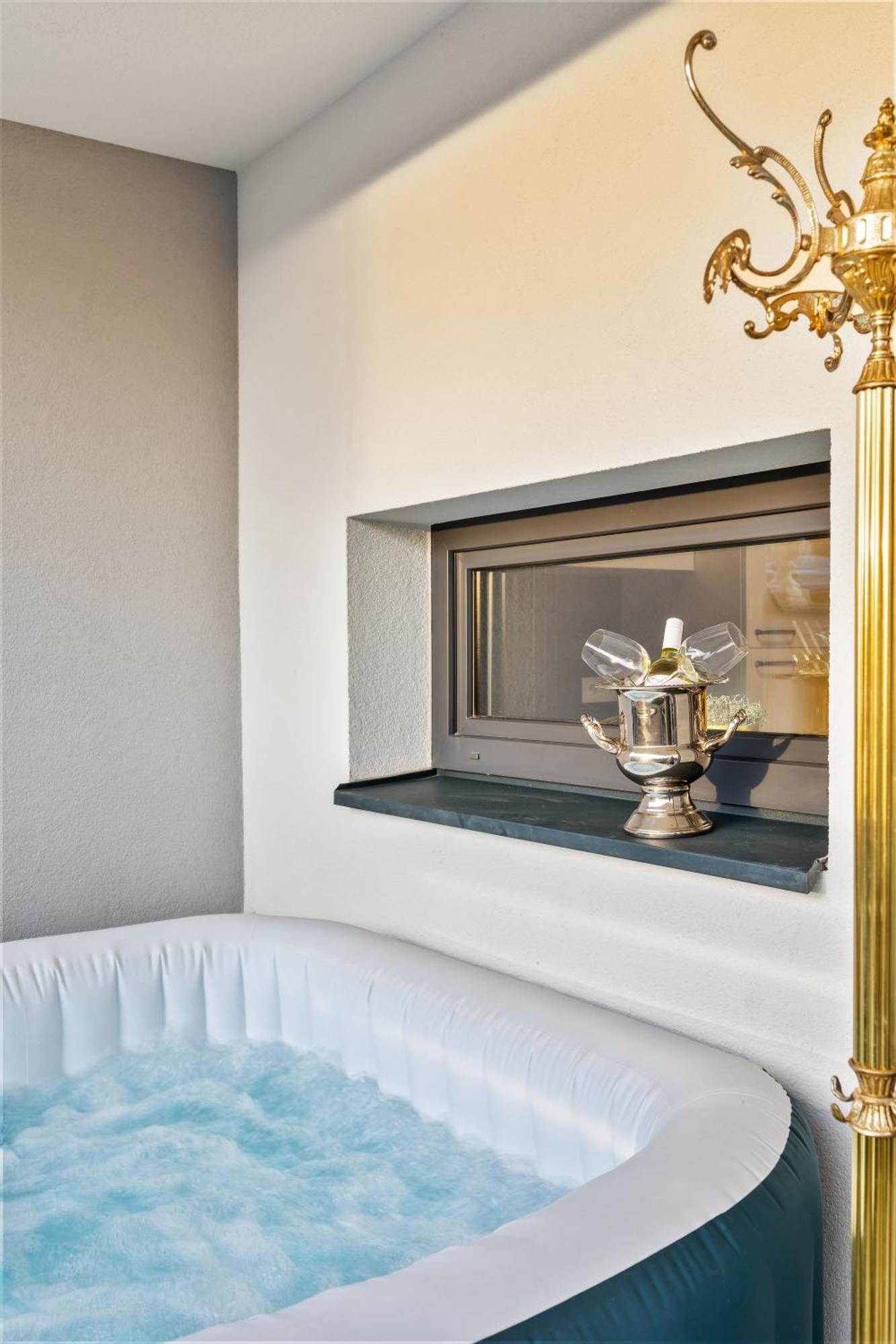 Yellow - Whirlpool Garden - Free Parking - Wifi Appartamento